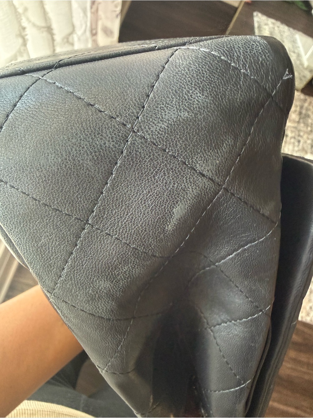 CHANEL MAXI double flap with gold hardware - Picture 13 of 15